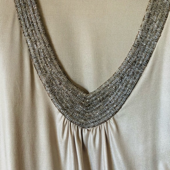 3/4 sleeve beaded neck top - Picture 2 of 6
